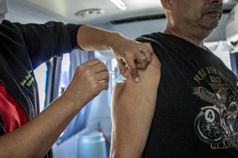 Com foco na imunização, Estado reforça orientações sobre a saúde do homem.